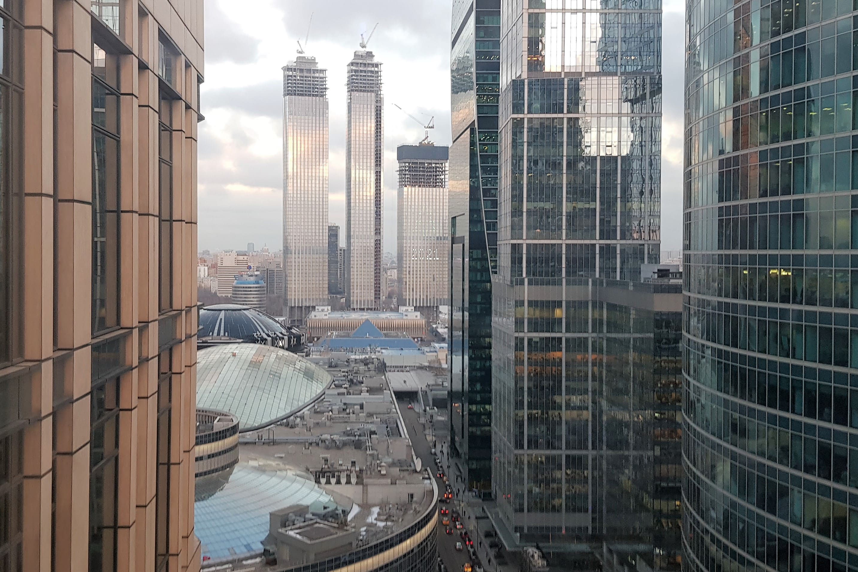 Продажа офиса 69 кв. метров в Москва-Сити. Башня IQ Квартал - 19й этаж.